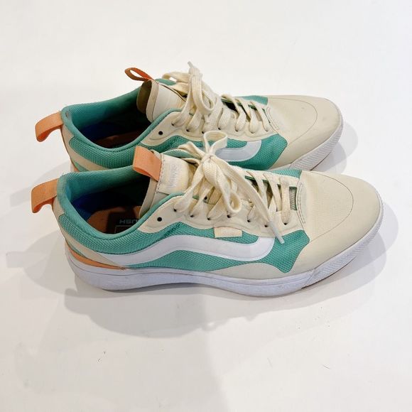 VANS // Ultracush Size 7 - Picture 2 of 5